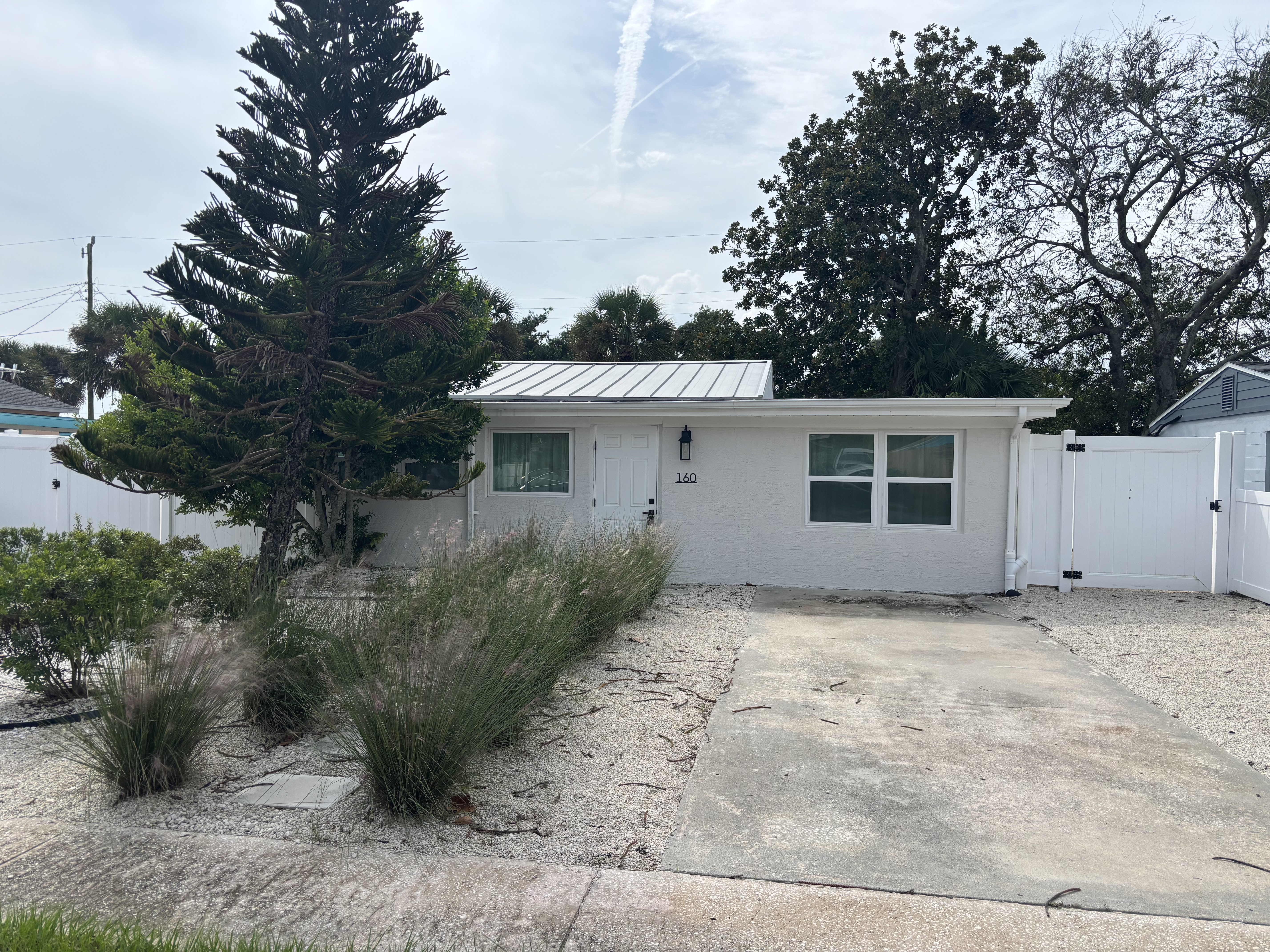 160 Roberta Rd, Ormond Beach, FL 32176