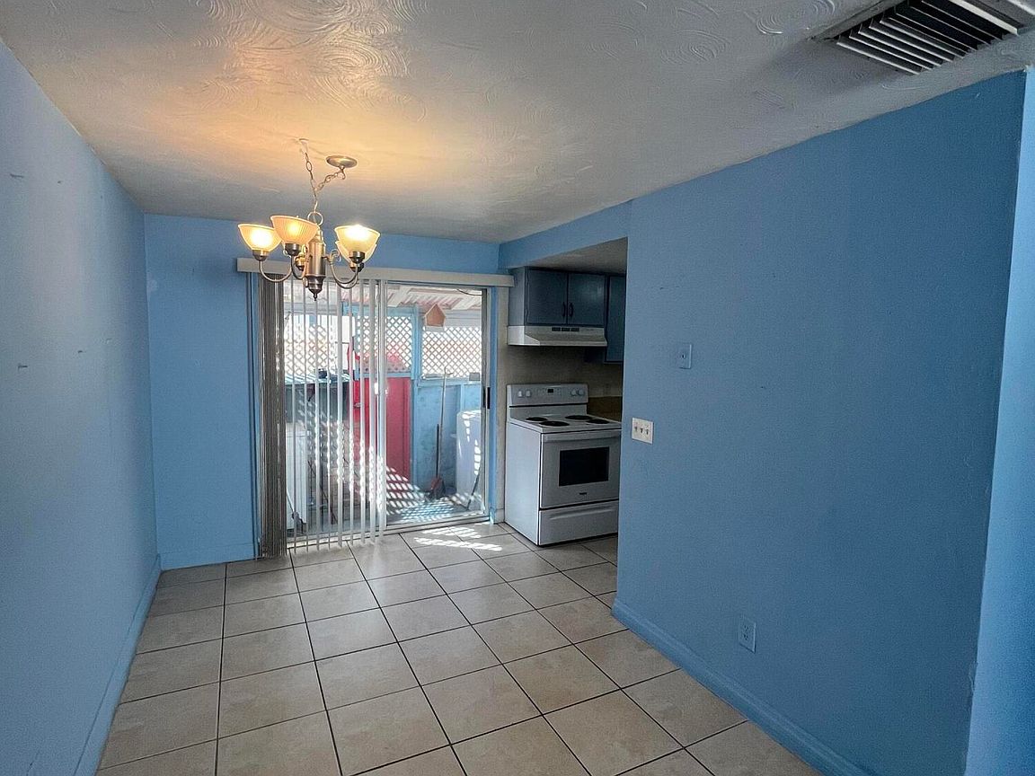 1600 S Palmetto Ave APT 109, South Daytona, FL 32119 photo 4