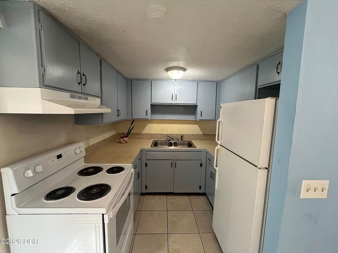1600 S Palmetto Ave APT 109, South Daytona, FL 32119 photo 5