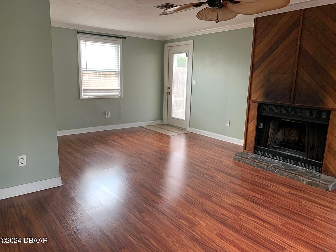 25 Seaside Dr, Ormond Beach, FL 32176 photo 2