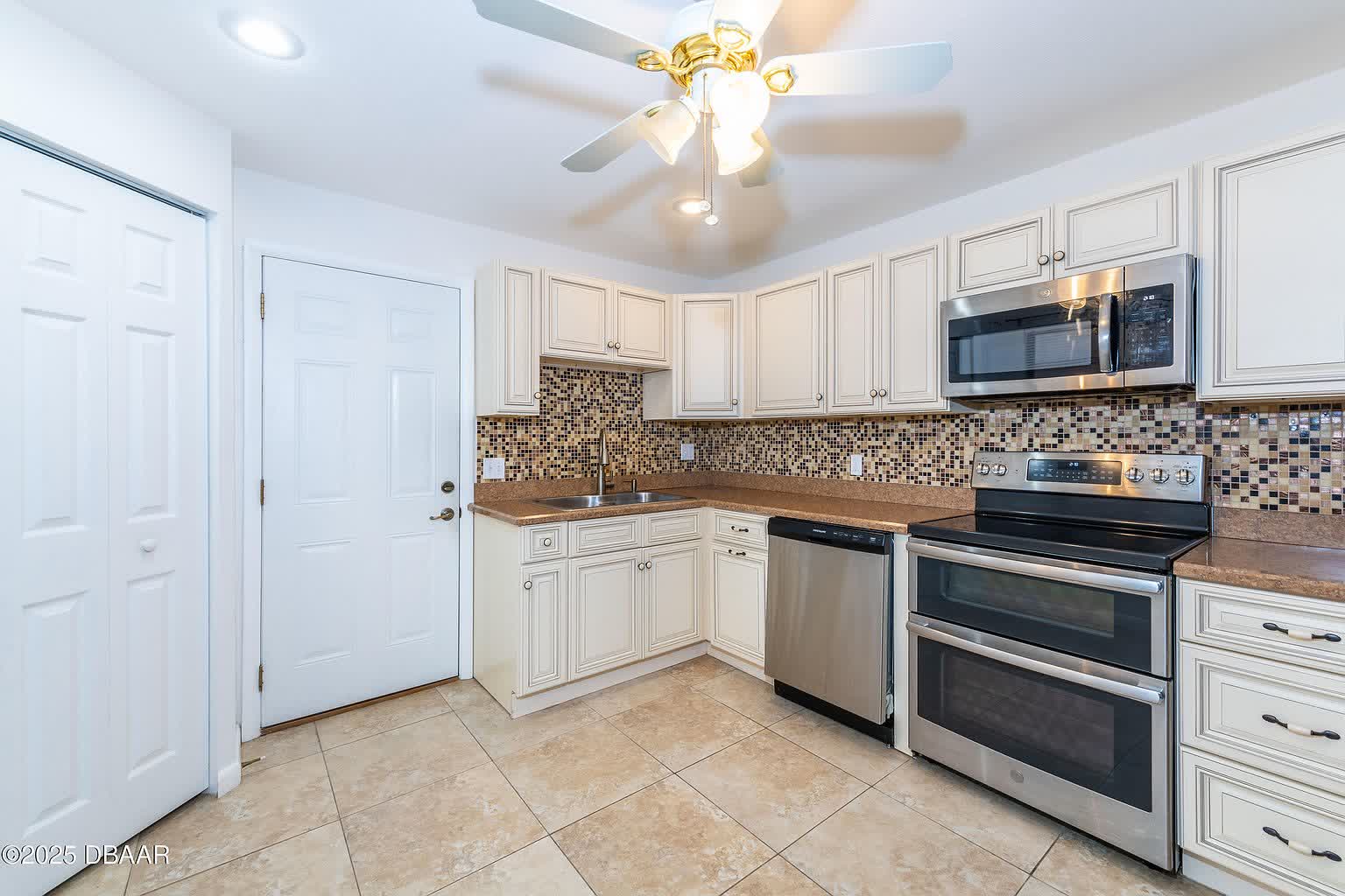 330 Timberline Trl, Ormond Beach, FL 32174 photo 6